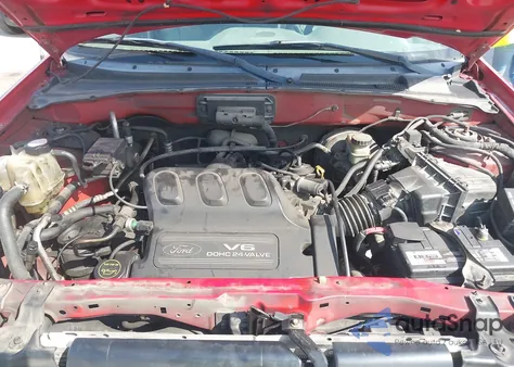 2002 Ford Escape Xlt from USA, damaged, VIN 1FMCU04122KD01182